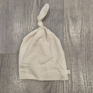 Jax & Lennon Knotted Hat